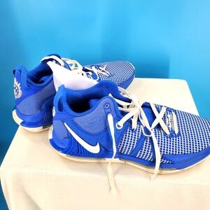 Nike LeBron Witness VII HO 22 basketball sneakers 12